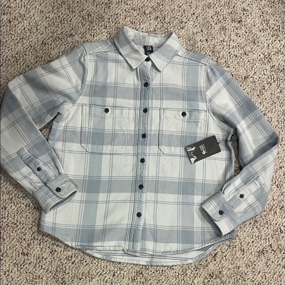 NWT Mountain Hardware Plusher Shirt!❄️